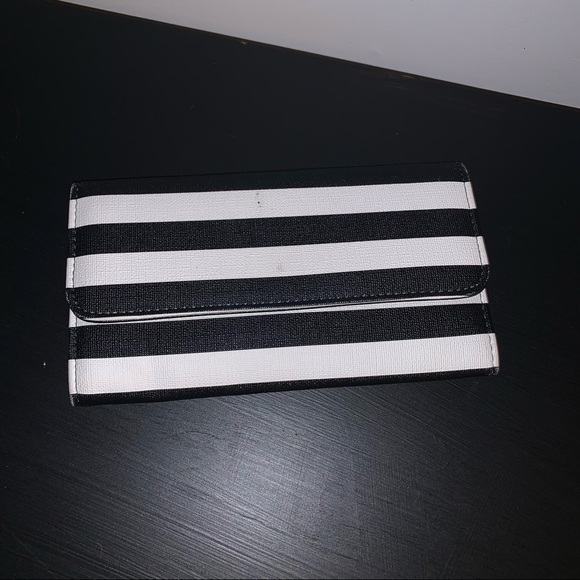 Kut from the Kloth Wallet, NWOT - Picture 1 of 4